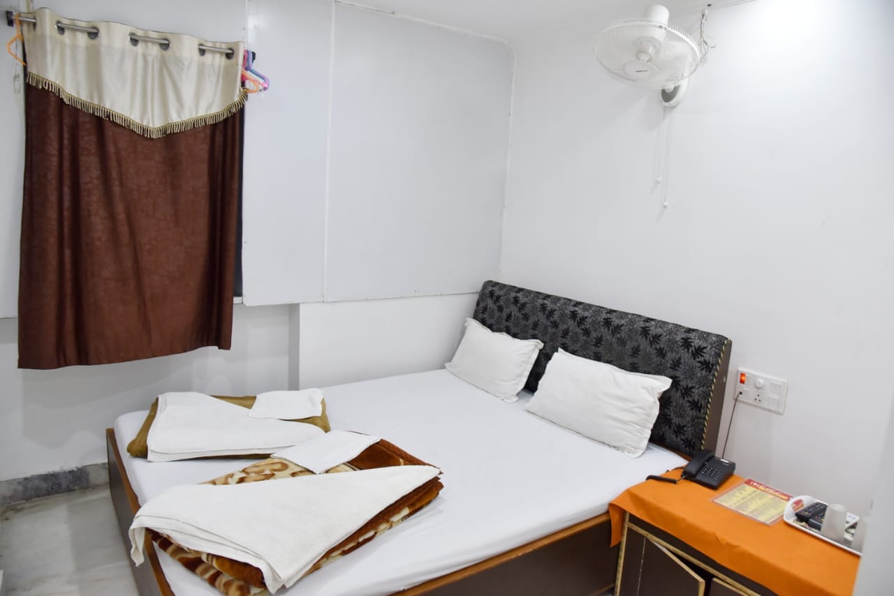 AC Triple Room